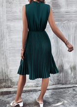 Load image into Gallery viewer, Ladies Dark Green Pleated Design Dress
