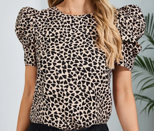 Load image into Gallery viewer, Ladies Heart Print Design Puff Sleeve Blouse
