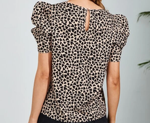 Load image into Gallery viewer, Ladies Heart Print Design Puff Sleeve Blouse
